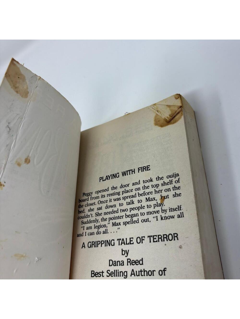 Hell Board by Dana Reed - Vintage Horror Paperback Novel - Play If You Dare - Picture 3 of 5